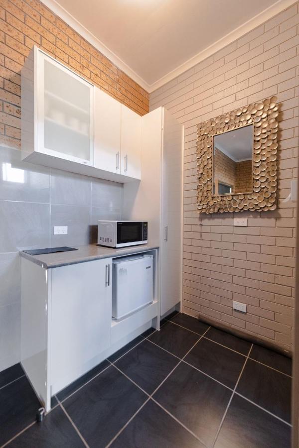 Colac Mid City Motor Inn Εξωτερικό φωτογραφία