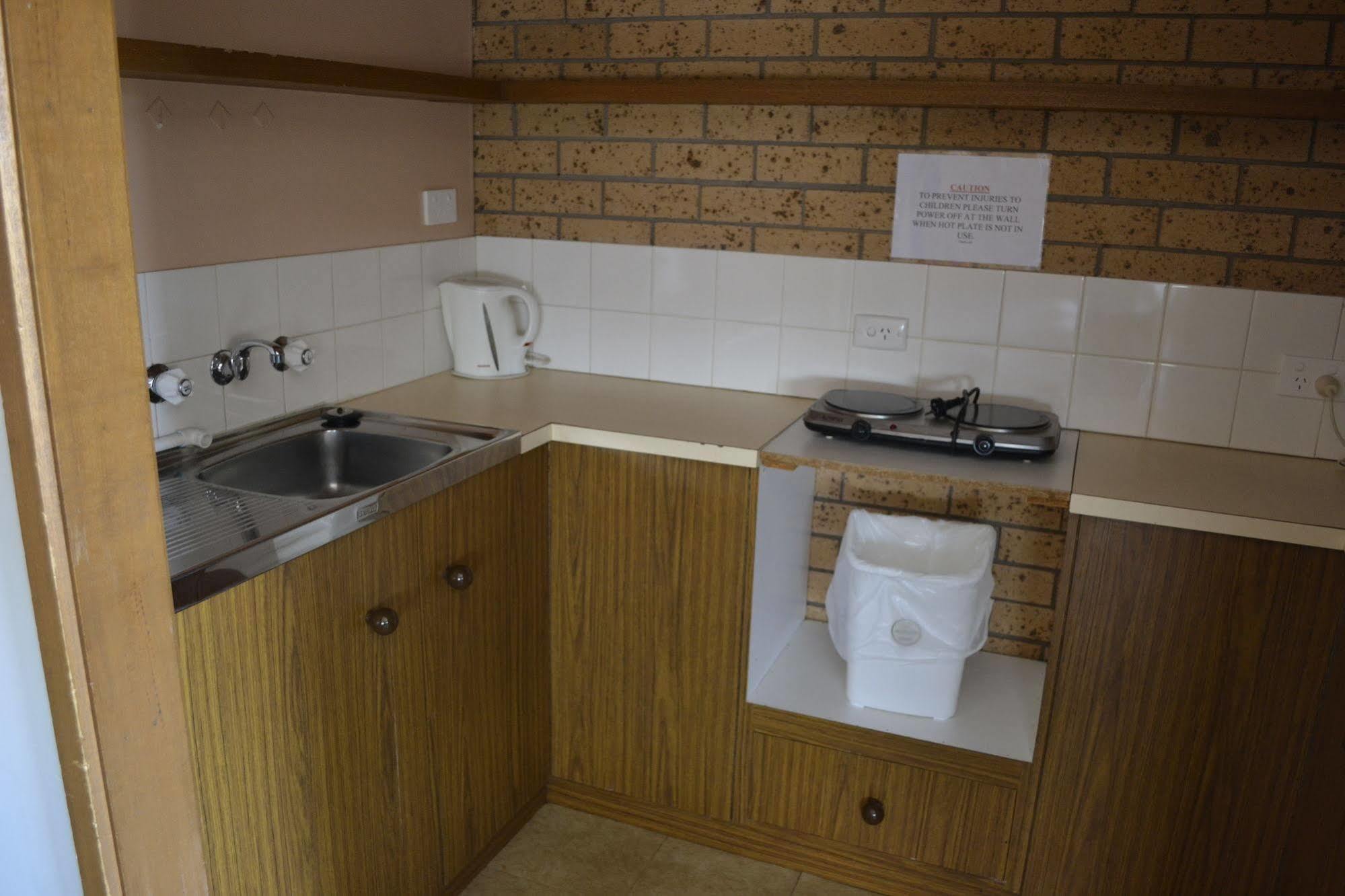 Colac Mid City Motor Inn Εξωτερικό φωτογραφία