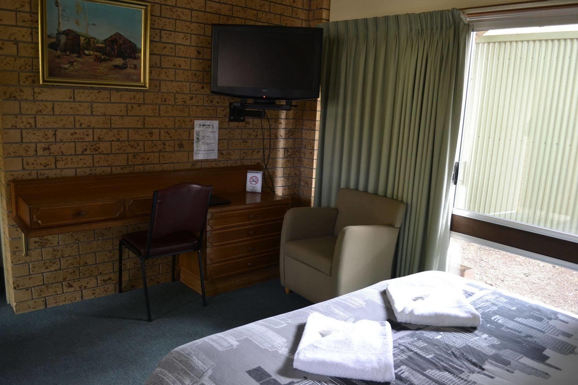 Colac Mid City Motor Inn Εξωτερικό φωτογραφία