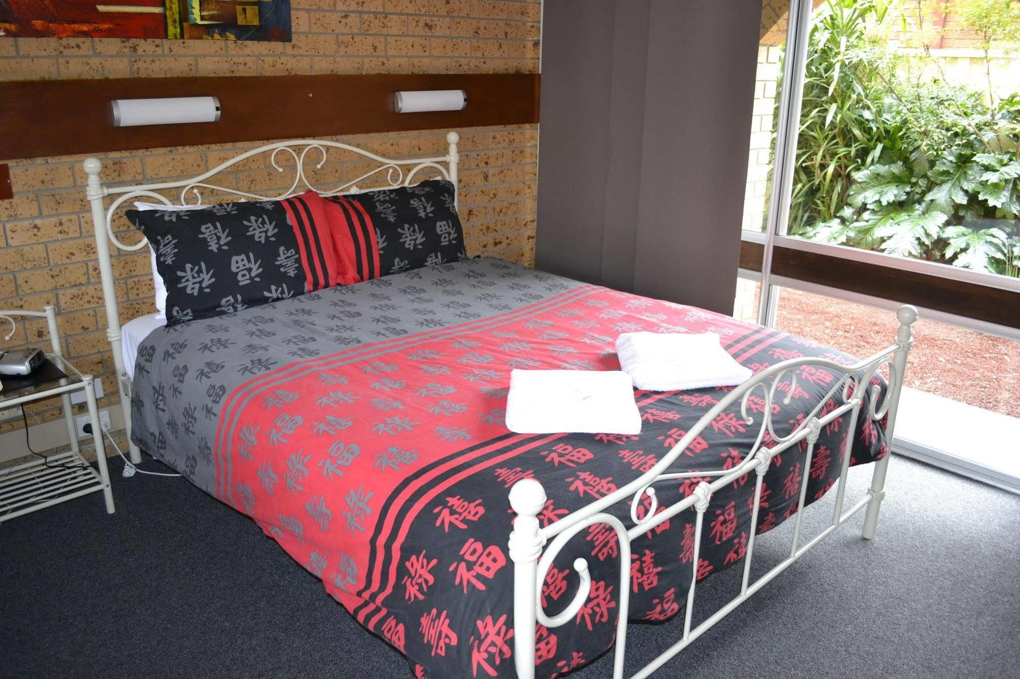Colac Mid City Motor Inn Εξωτερικό φωτογραφία